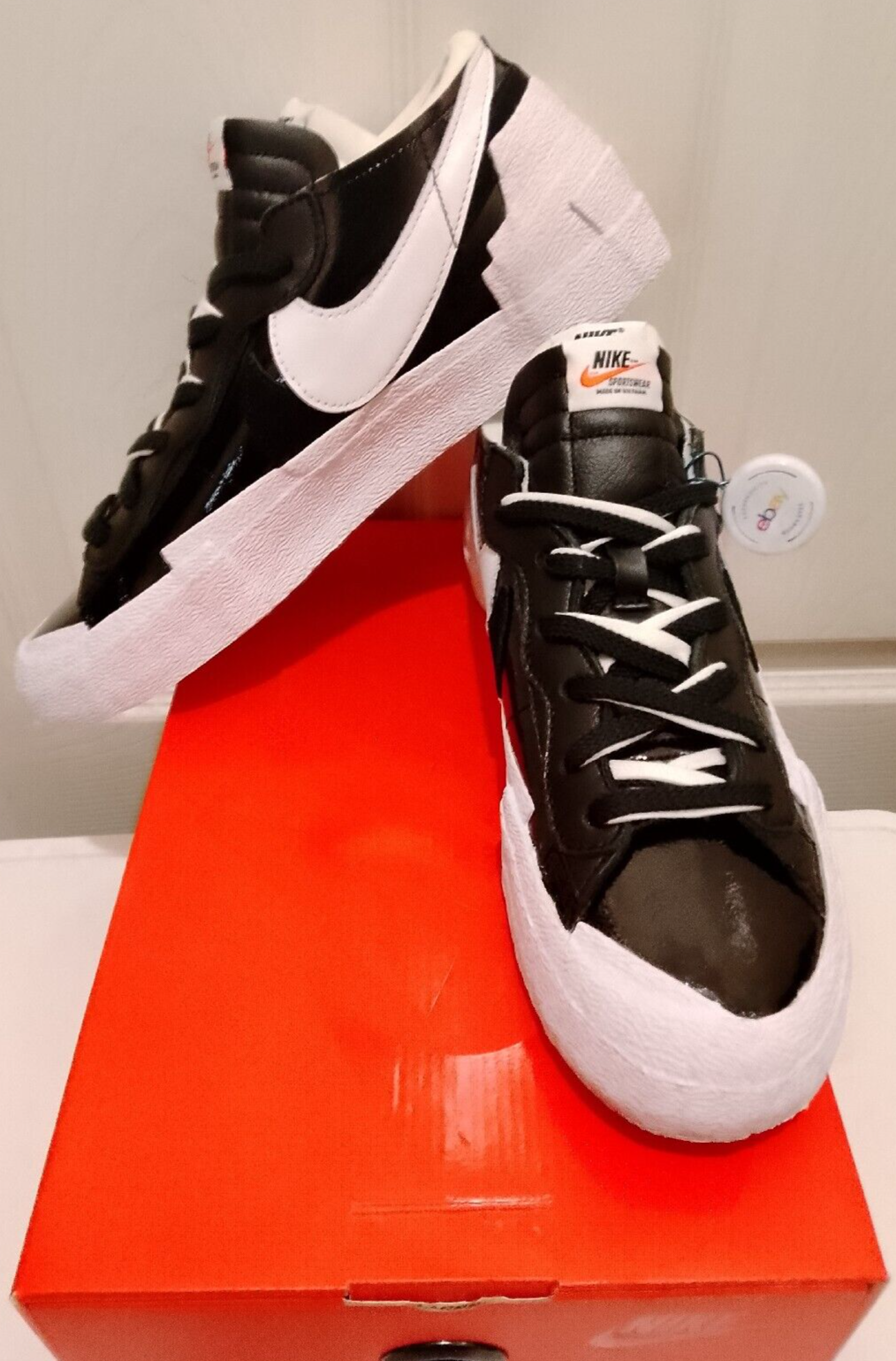 SACAI X NIKE NIKE BLAZER LOW SACAI UOMO UK 9 US 10 BIANCO LUCIDO 2022 NUOVISSIMO IN SCATOLA