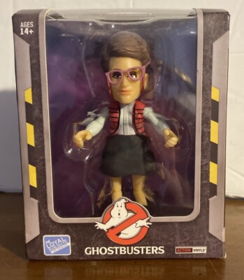 The Loyal Subjects Ghostbusters Janine Melnitz Action Figure Set - 87097