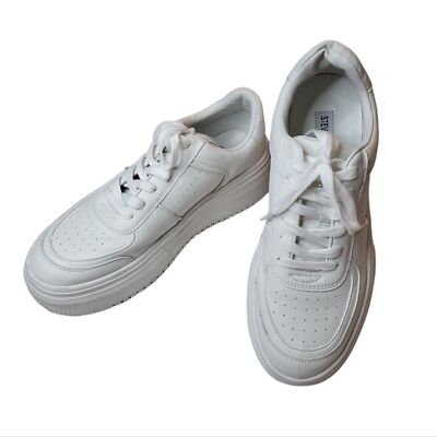 EUC Steve Madden women