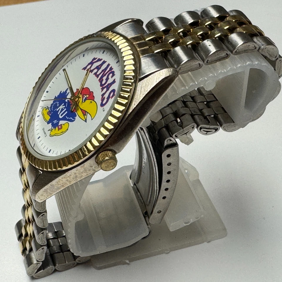 Reloj de Cuarzo Nelsonic Kansas U Vintage Hombre Doble Tono Bisel Acanalado Batería Nueva 8" Foto 4 de 4