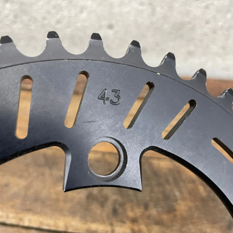 Plato a presión 43 dientes negro 104 BCD Old School BMX 43t rueda dentada de aleación Foto 3 de 4