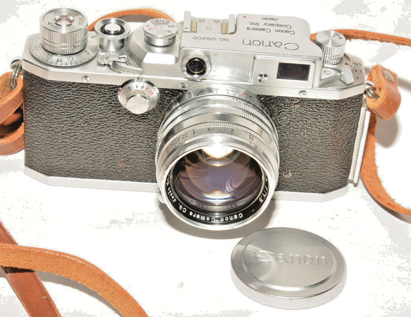 VINTAGE CANON 50mm, f1.5 LENS & RF CAMERA IVSB WITH CASE. BEAUTIFUL & WORKING