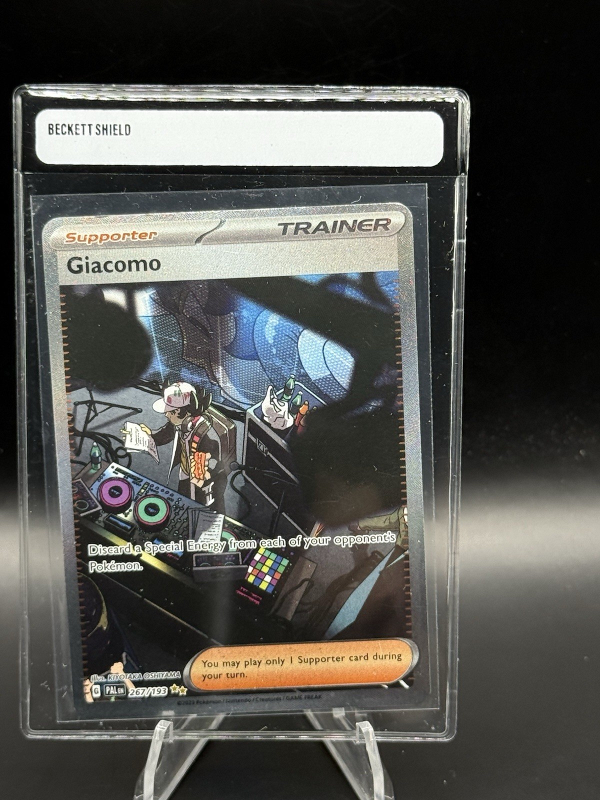 Pokemon Giacomo Special Illustration Rare  SV02: Paldea Evolved 267/193 NM