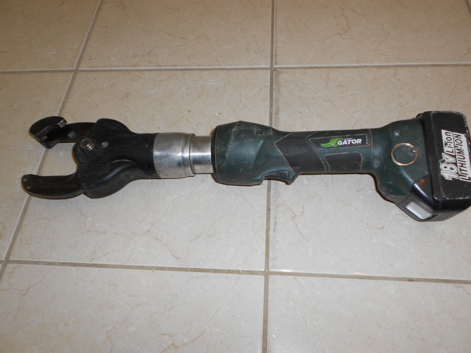 GREENLEE GATOR ESC50LX 18V HYDRAULIC CABLE CUTTER MILWAUKEE BURNDY CUTTER