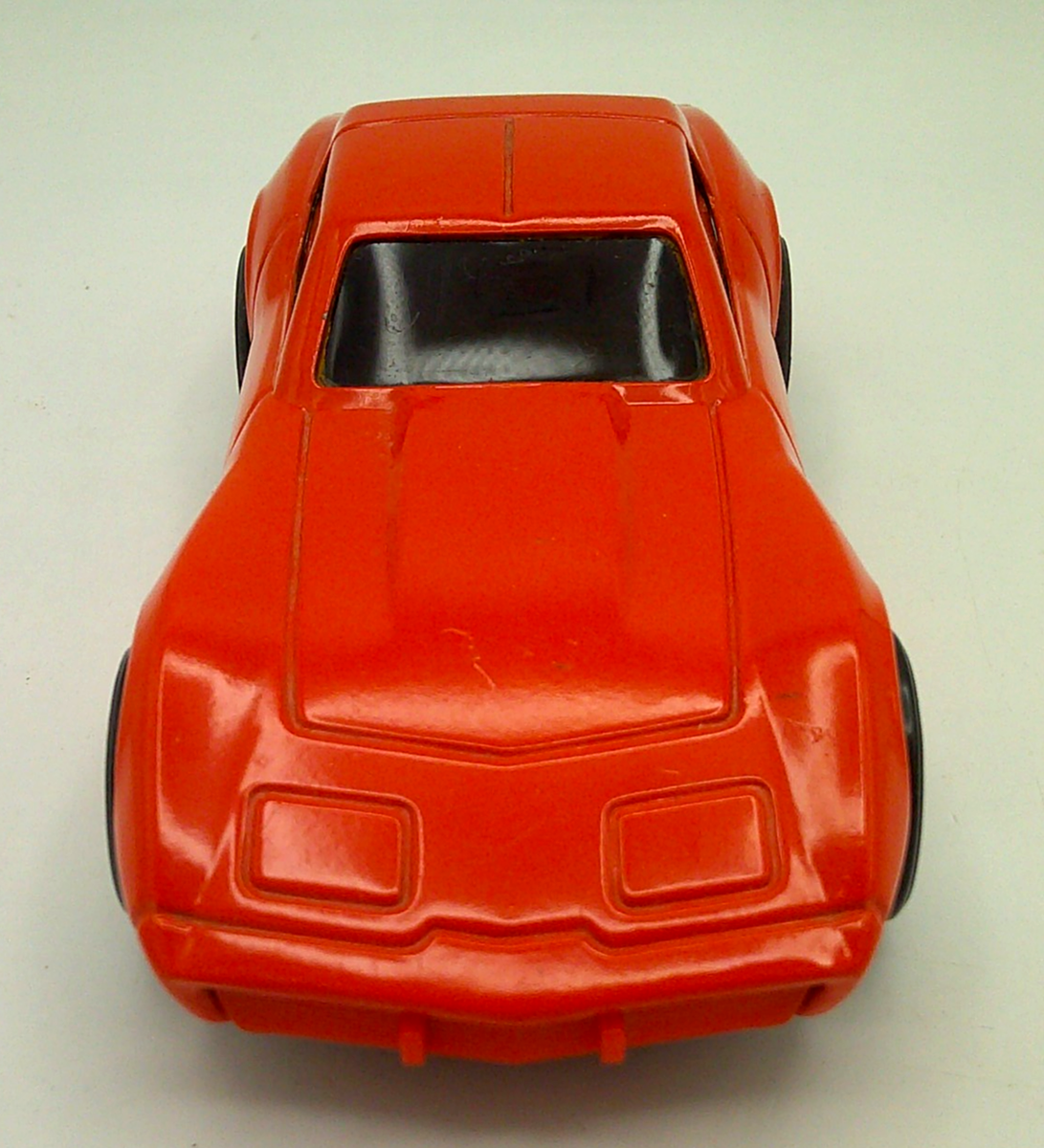 Vintage 1970's TONKA CHEVROLET CORVETTE STINGRAY FRICTION CAR