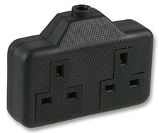 PRO ELEC 2 Gang Rubber Trailing Socket – 250V, 13A, Hardwired, HighImpact Bla...