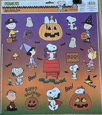 Great Pumpkin Charlie Brown Lucy Peanuts Snoopy Halloween Window Decoration NEW