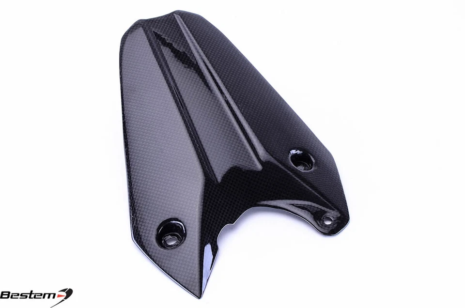 Guardabarros trasero de fibra de carbono Triumph Daytona 675 R 2013-2018  Foto 2 de 4