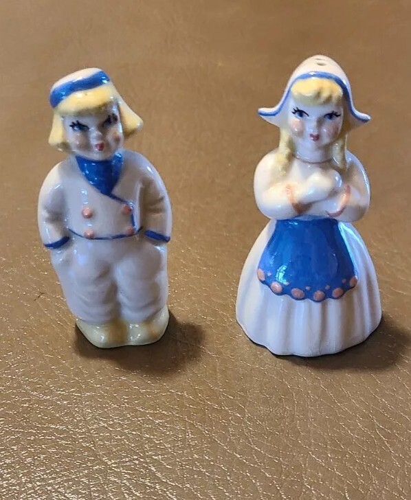 Vintage Dutch Couple Salt And Pepper Shakers