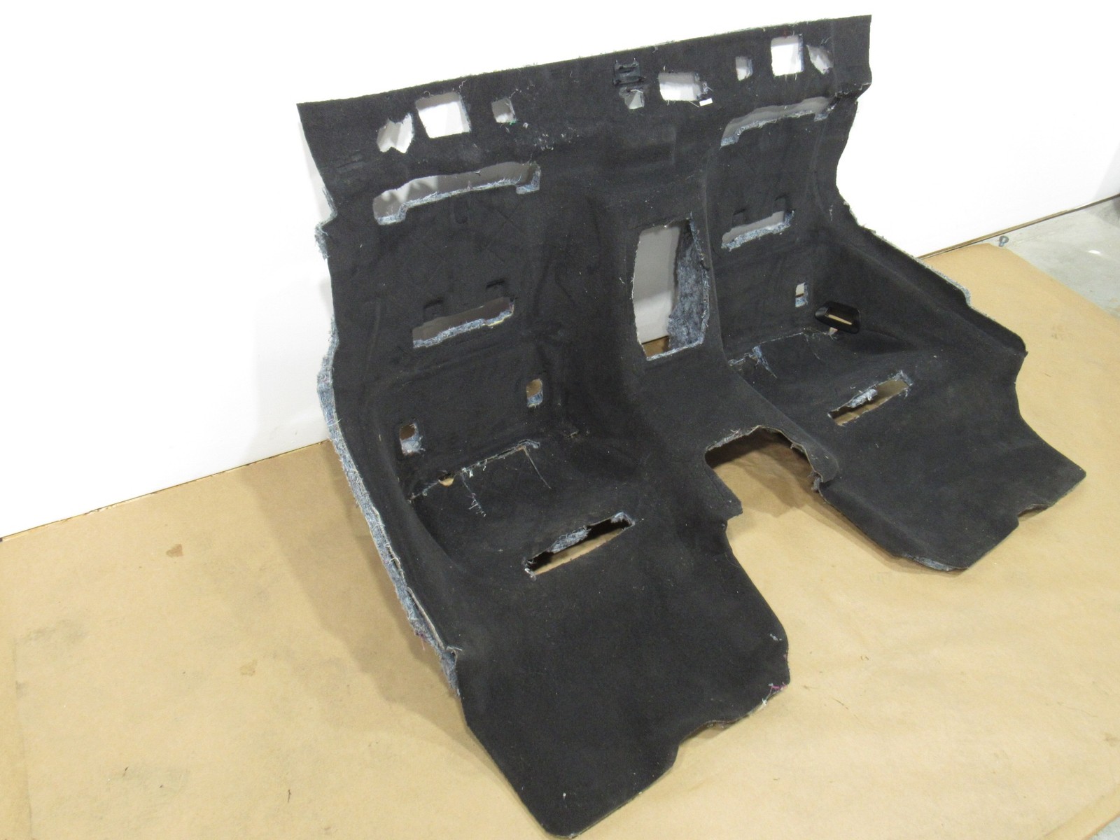 14-20 BMW I8 2015 Rear Floor Carpet Mat Liner Cover ;:M