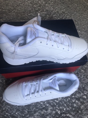 Reeboks trainers size 4.5 New whit Box - Picture 3 of 9