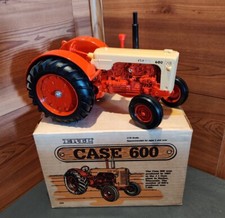 NEW ERTL 1:16 SCALE CASE 600 DIE-CAST TRACTOR IN OPEN BOX MADE IN USA IN 1986