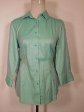 Beautiful Women's Small Coldwater Creek No Iron Blue Long Sleeve Button Blouse