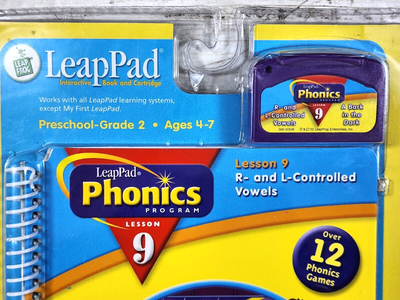 Leap Pad and 12 Phonics, 9 interactive Book & Cartridge