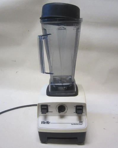 VITAMIX 5000 HOUSEHOLD BLENDER FOOD PREPARING MACHINE MODEL VM0103 SMOOTHIES