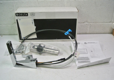 Delta Trillian 543-PR-MPU-DST Single Handle Bathroom Faucet - Lumicoat  Chrome