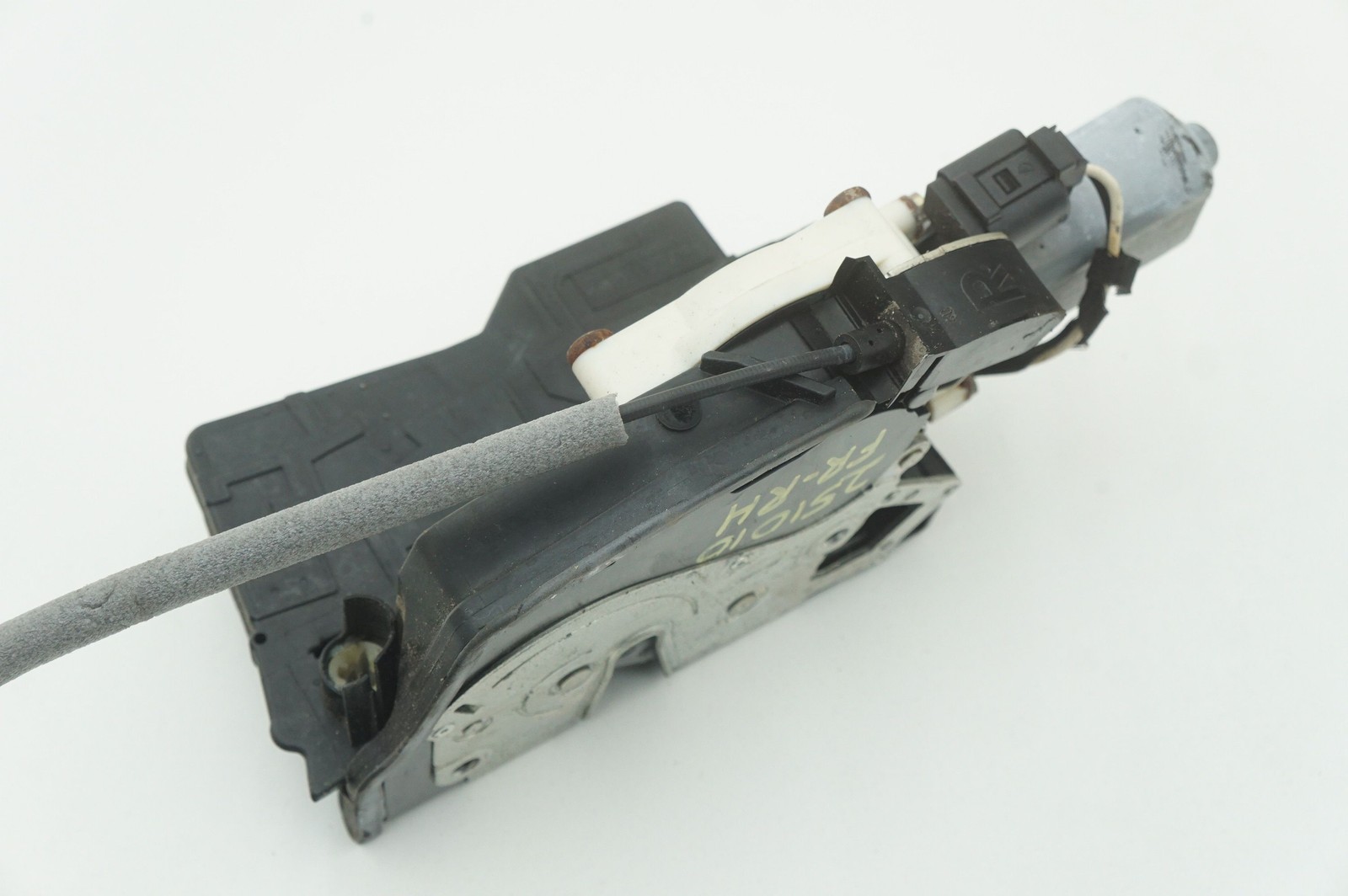 Front Right Door Lock Latch Actuator OEM 51217202142 Rolls Royce Phantom Vii 06
