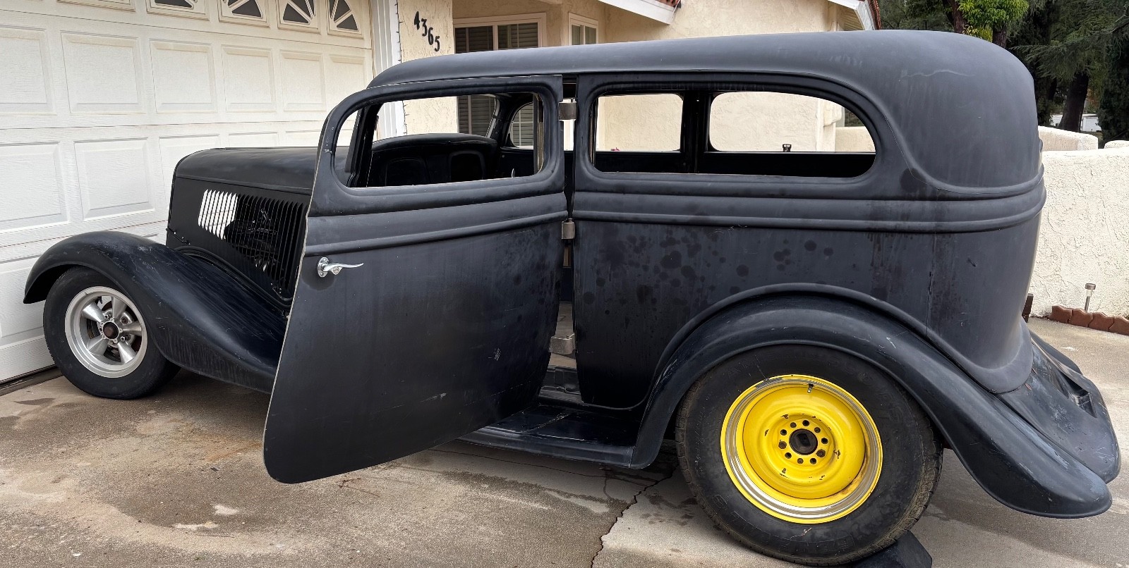 1934 Ford Tudor Sedan