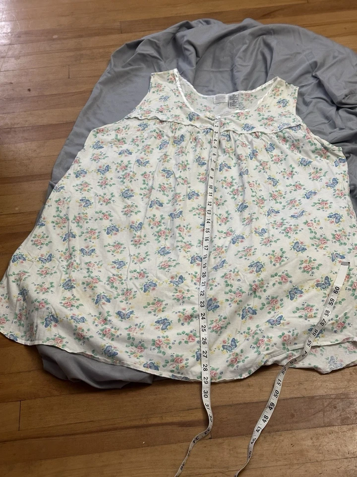 Camisón sin mangas íntimo Basic Editions para mujer talla 3X estampado floral mariposa Foto 4 de 4