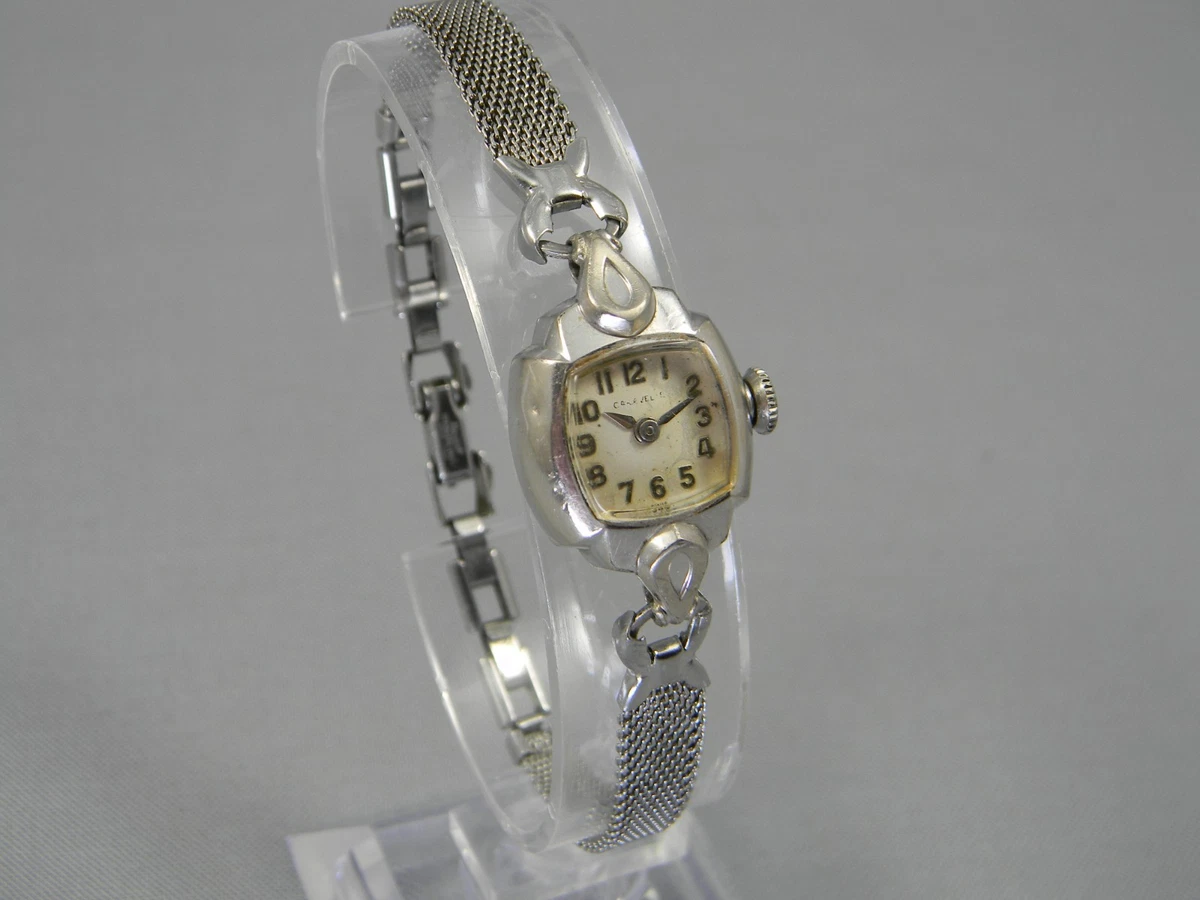 VINTAGE 1965 Caravelle Women\'s 16 mm x 18 mm Manual Wind Silver Tone Watch This gorgeous elegant vintage Caravelle by Bulova watch  main image 3
