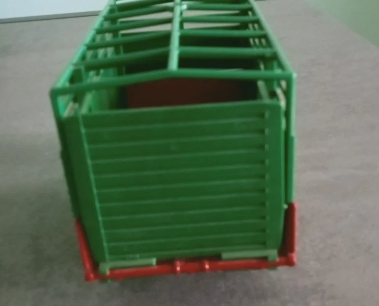 Siku 1:32 - Carro Bestiame - Immagine 3 di 4