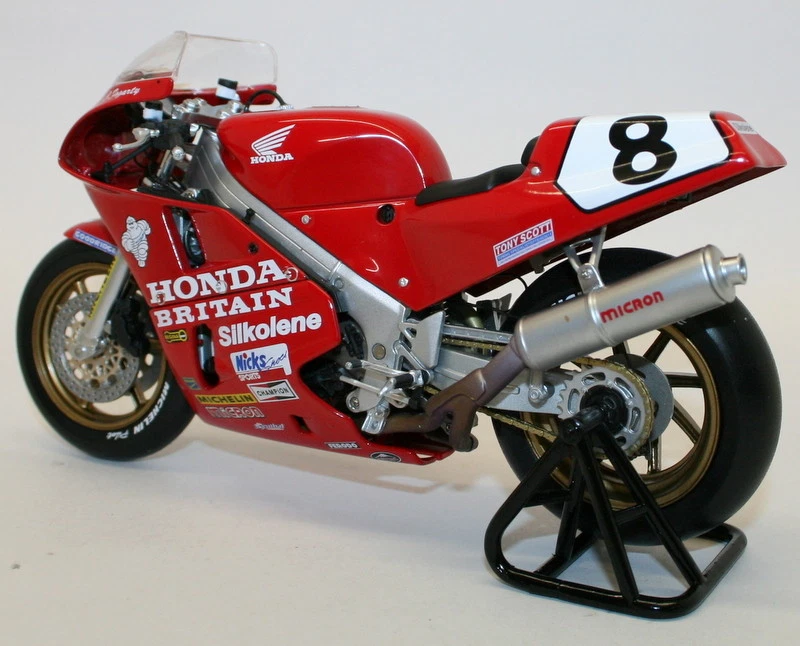 Univ Hobbies Escala 1/12 Metal Modelo UH4822 Honda RC30 Carl Fogarty 1990 OIM Win Foto 3 de 4
