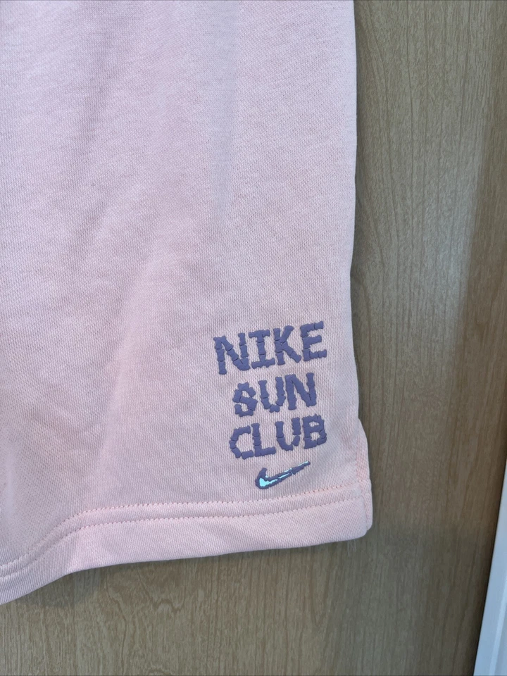 女孩耐克 Sun Club 运动锻炼短裤-中号粉色抽绳口袋 — 第 4/4 张图片