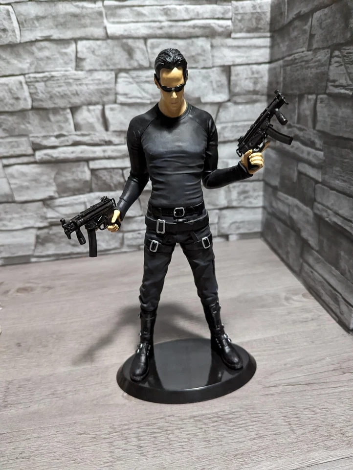 Matrix Neo 1/6 12" Scale Vinyl Statue Movie Figure Kotobukiya ArtFX Reloaded - Image 2 of 4