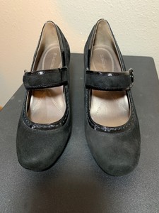 naturalizer suede pumps