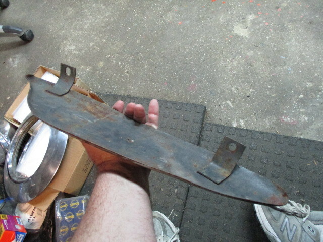Rolls Royce Silver Dawn Bentley Mark VI RF Bumper Fairing Valance Filler RF4504