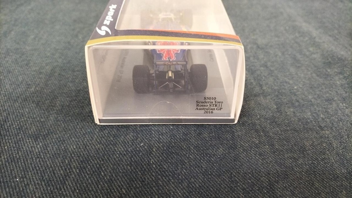 1/43 Spark Scuderia Toro Rosso STR11 Australian GP 2016 Blue