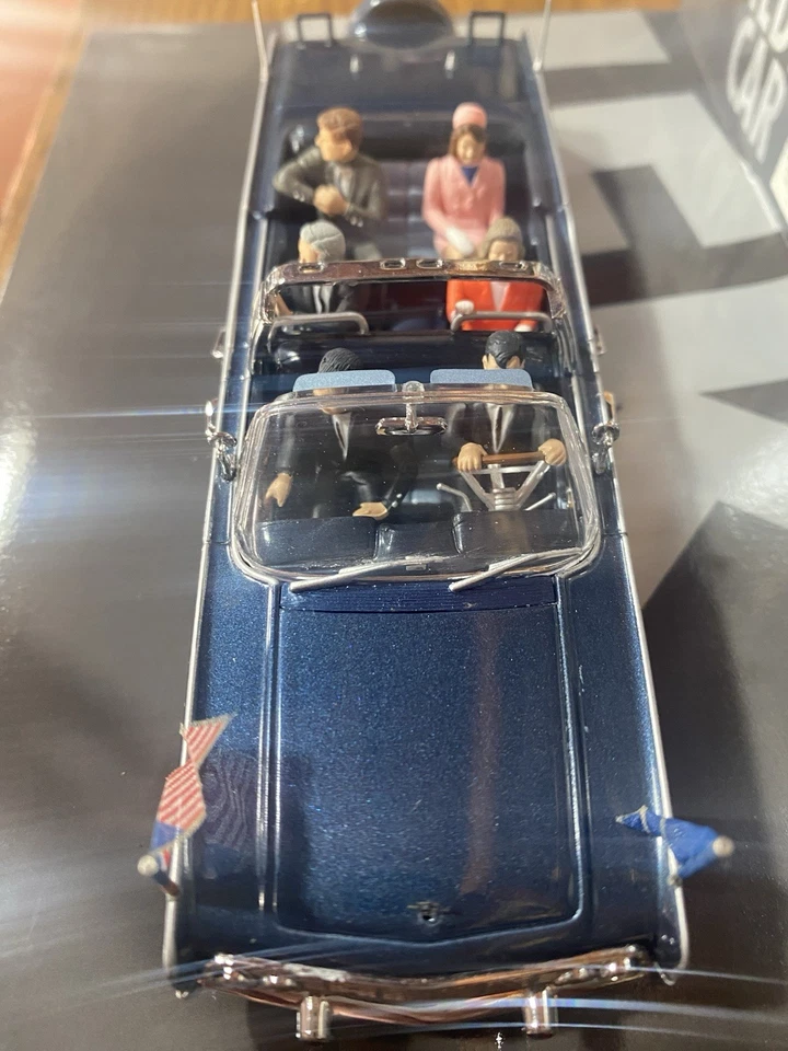 MINICHAMPS PRESIDENTIAL VEHICLES SERIES N.1 - 1961 LINCOLN CONTINENTAL X-100 - Immagine 3 di 4