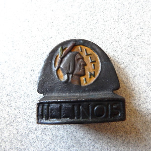 Chief Illiniwek - University of Illinois - Paperweight - LA FORCE BAILEY 1923