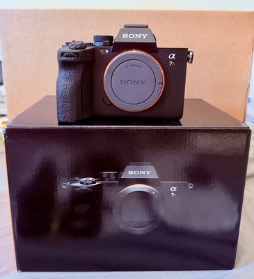 Sony Alpha a7R V 61MP Spiegellose Systemkamera- Top Zustand (1088 Auslösungen)