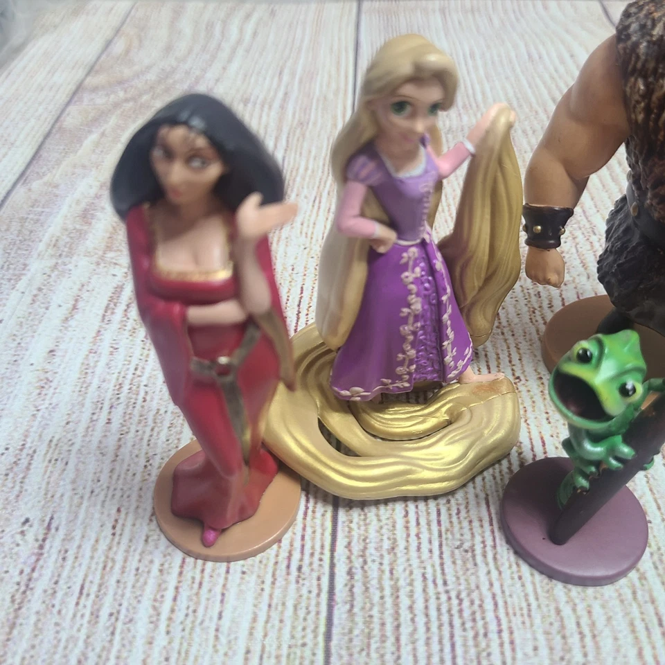 Lote de 4 figuras enredadas de Disney juguetes adornos para pasteles Rapunzel Flynn Rider madre Foto 2 de 4