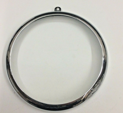 Harley Davidson Scheinwerferring 5 3/4 Zoll Chrom hat einen Kratzer an einer Kante (T30 901)