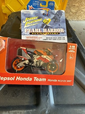 New Ray Repsol Honda Team Honda RC212v 2007 Nicky Hayden 1:12
