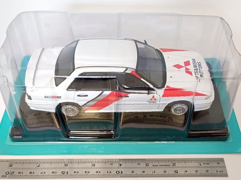 Mitsubishi Galant VR-4RS (1988) 1/24 Diecast Model / Hachette
