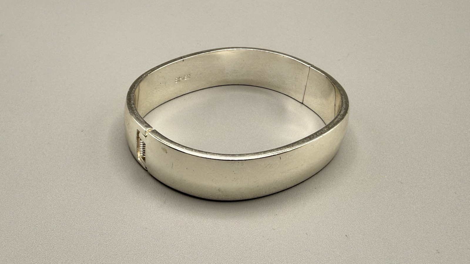 Express Wide Silver Tone Hinged Bangle Bracelet H… - image 2