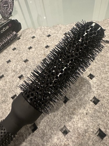 1.25” ERGO Styling Tools ER33 Ionic Ceramic Professional Salon Round Brush - Picture 9 of 9