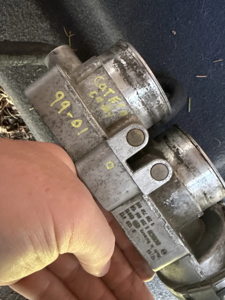 Cadillac Catera/2003 1999-2001 carrocería del acelerador Cadillac CTS usado Foto 3 de 3