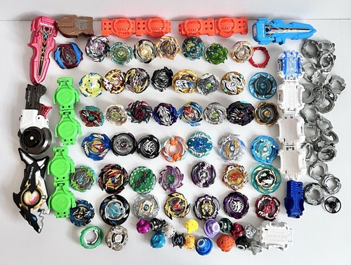 Beyblade X Starter Pack - F9583 - Spinning Top & Launcher Pack - Scythe Incendio 4-60T
