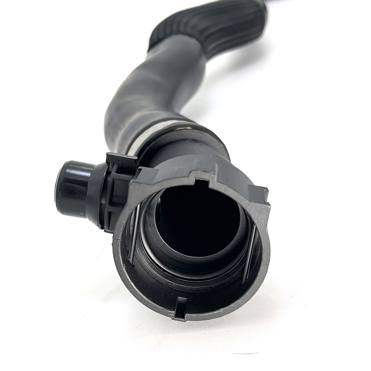 17127535529 Rubber Coolant Hose Tank Engine For BMW X3 G01 G08 X4