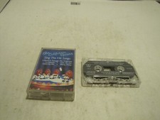 THE CALIFORNIA RAISINS SING THE HIT SONGS CASSETTE TAPE