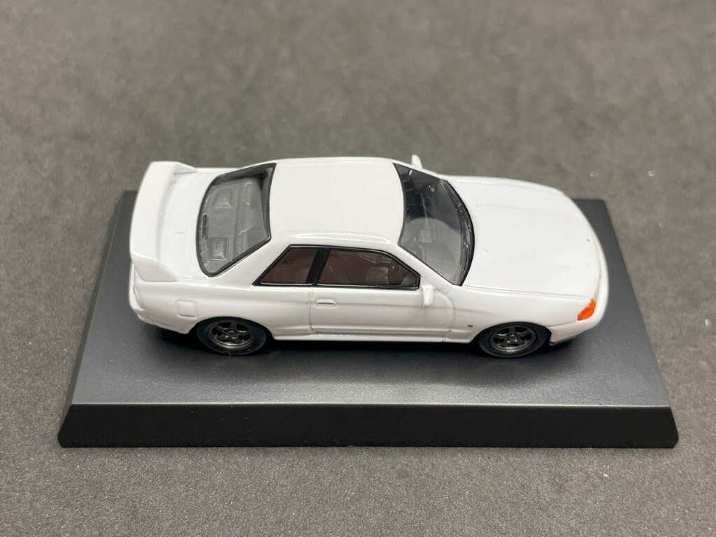 京商　1:64 Scale Kyosho Nissan Skyline GT-R 1/64 Kyosho Nissan Skyline GT-R white diecast model car 48E3 | eBay