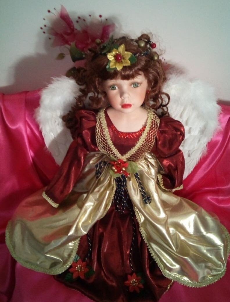 MUÑECA PORCELANA-GRANDE-60 CM-DE MARCA -NAVIDAD