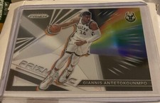 2021-22 PANINI PRIZM Giannis Antetokounmpo SILVER PRIZMATIC MILWAUKEE BUCKS