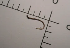 100 MUSTAD #12 Classic DRY Fly Tying Sproat Hooks STRAIGHT UP EYE 3913 B