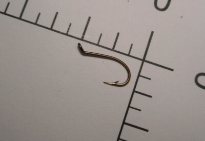 100 MUSTAD #12 Classic DRY Fly Tying Sproat Hooks STRAIGHT UP EYE 3913 B