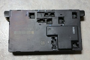 ORIGINAL Mercedes E W211 ECU Modul Türsteuergerät Vorne Links A2118207526 DE ✓